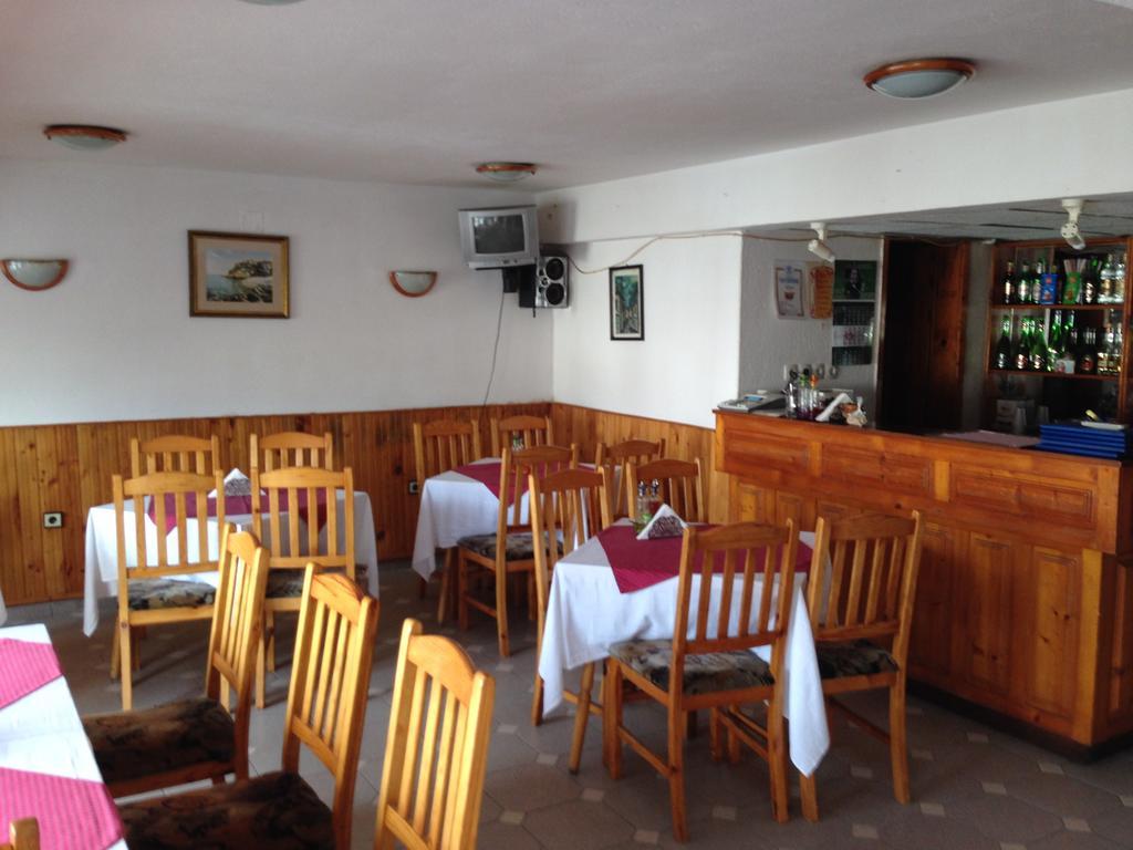Katerina Family Hotel Szmoljan Kültér fotó