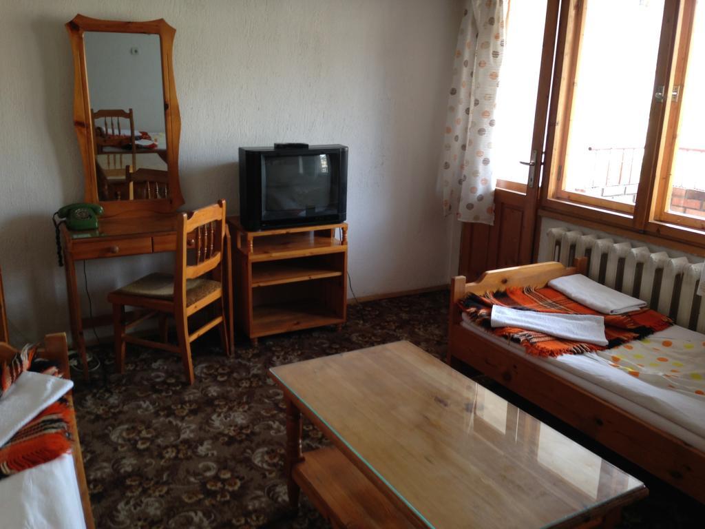 Katerina Family Hotel Szmoljan Kültér fotó